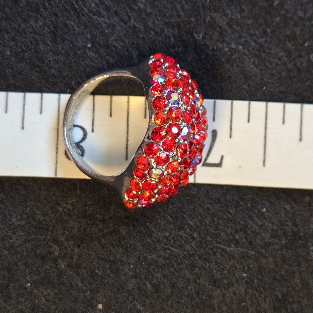 Red Rhinestone Lip Ring - Picture 12 of 12
